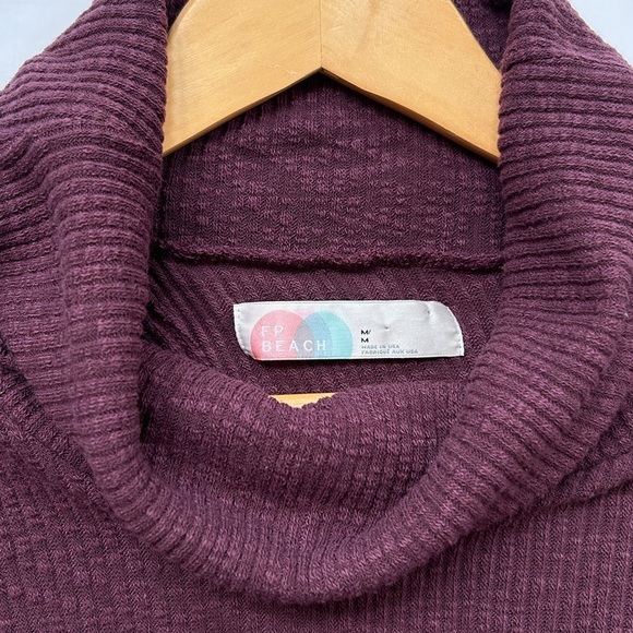Free People Beach Traveler Cowl Neck Pullover Split Back Top in Purple, Size M - Picture 10 of 11